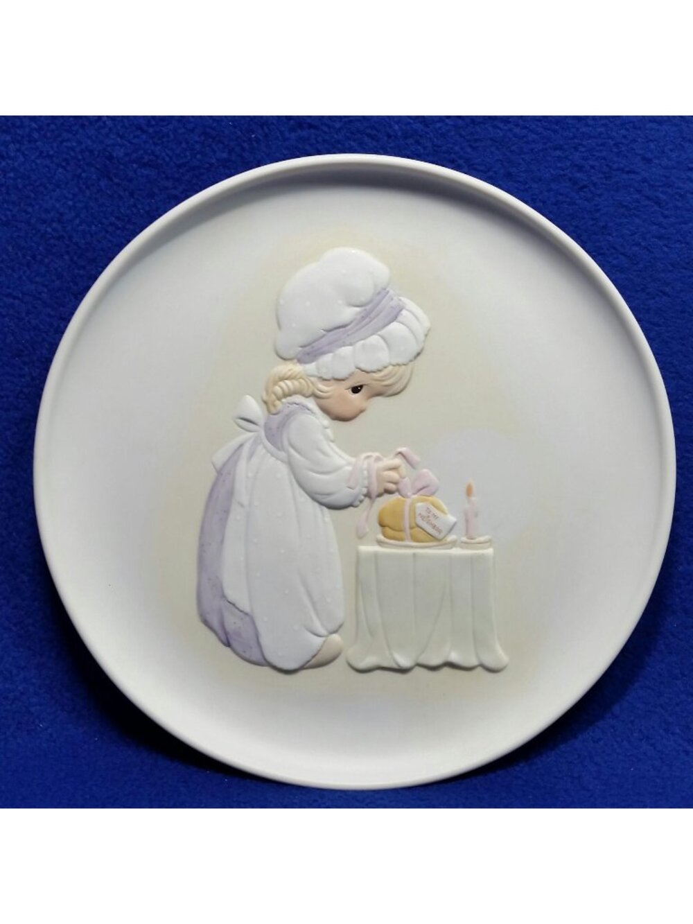 Precious Moments Loving Thy Neighbor Collectors Plate E-2848 1983 4th Issue